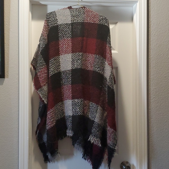Plaid Cardigan - Picture 2 of 2